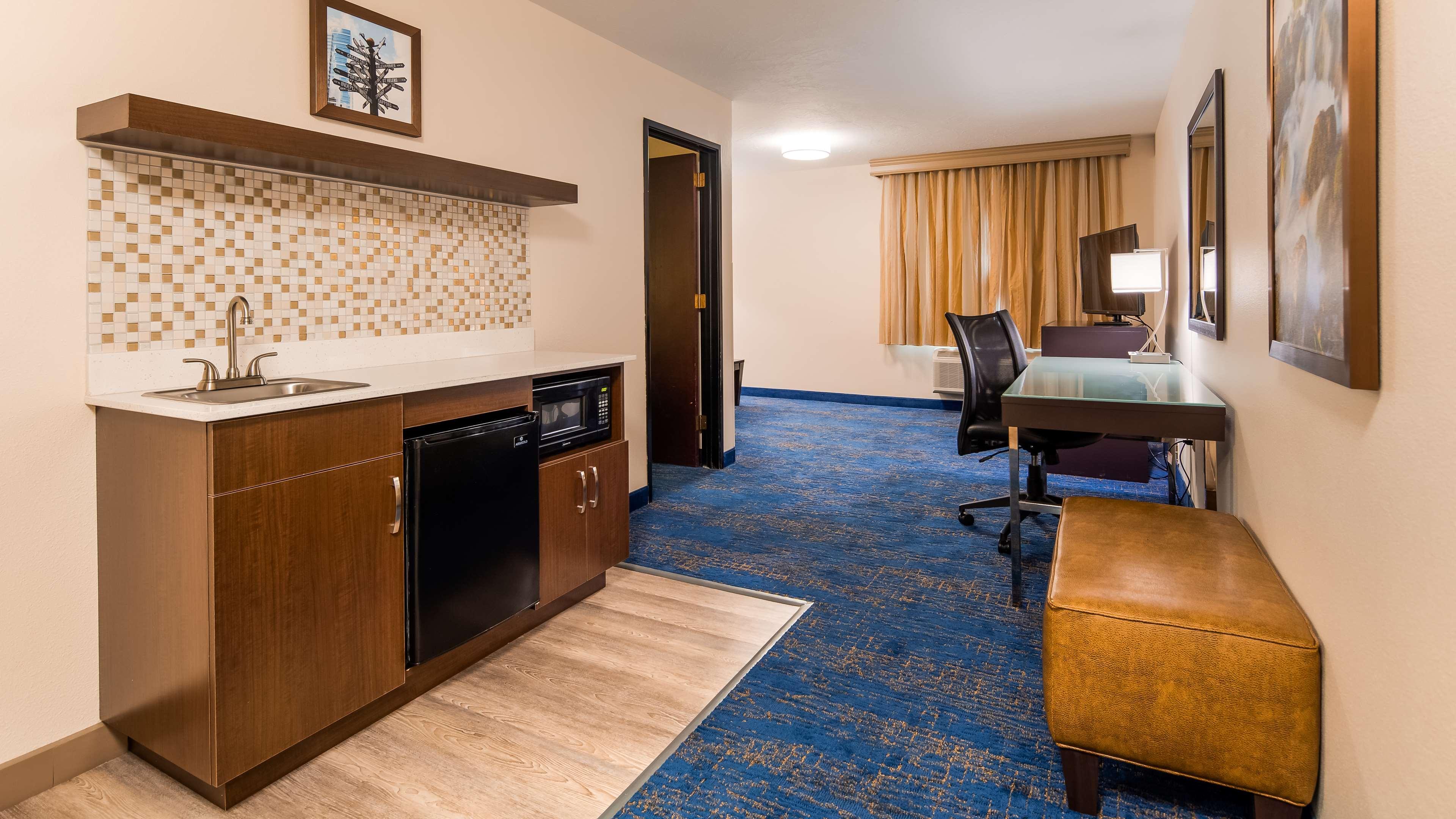 Western Executive & Hotel Sulphur