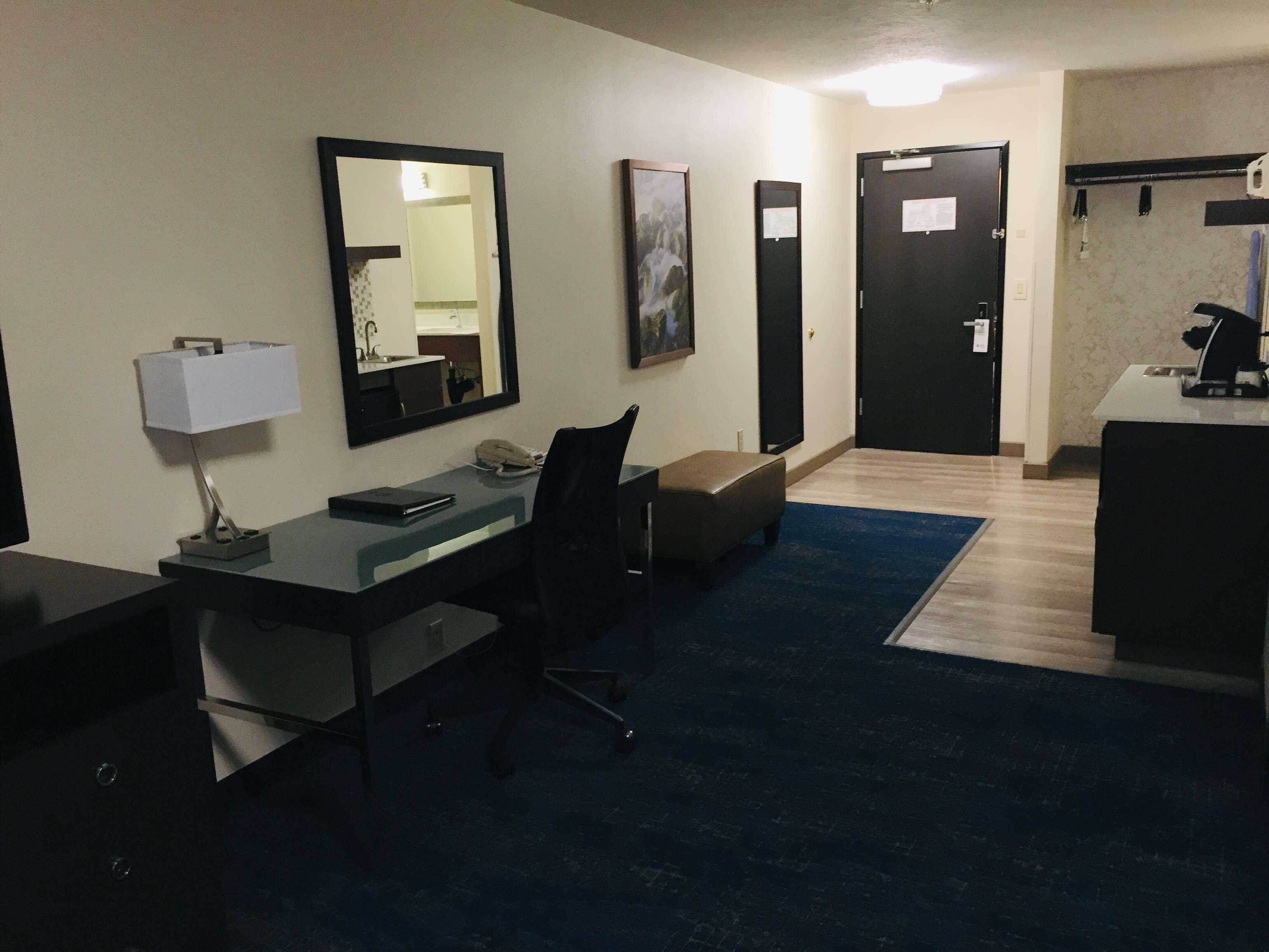 Western Executive & Hotel