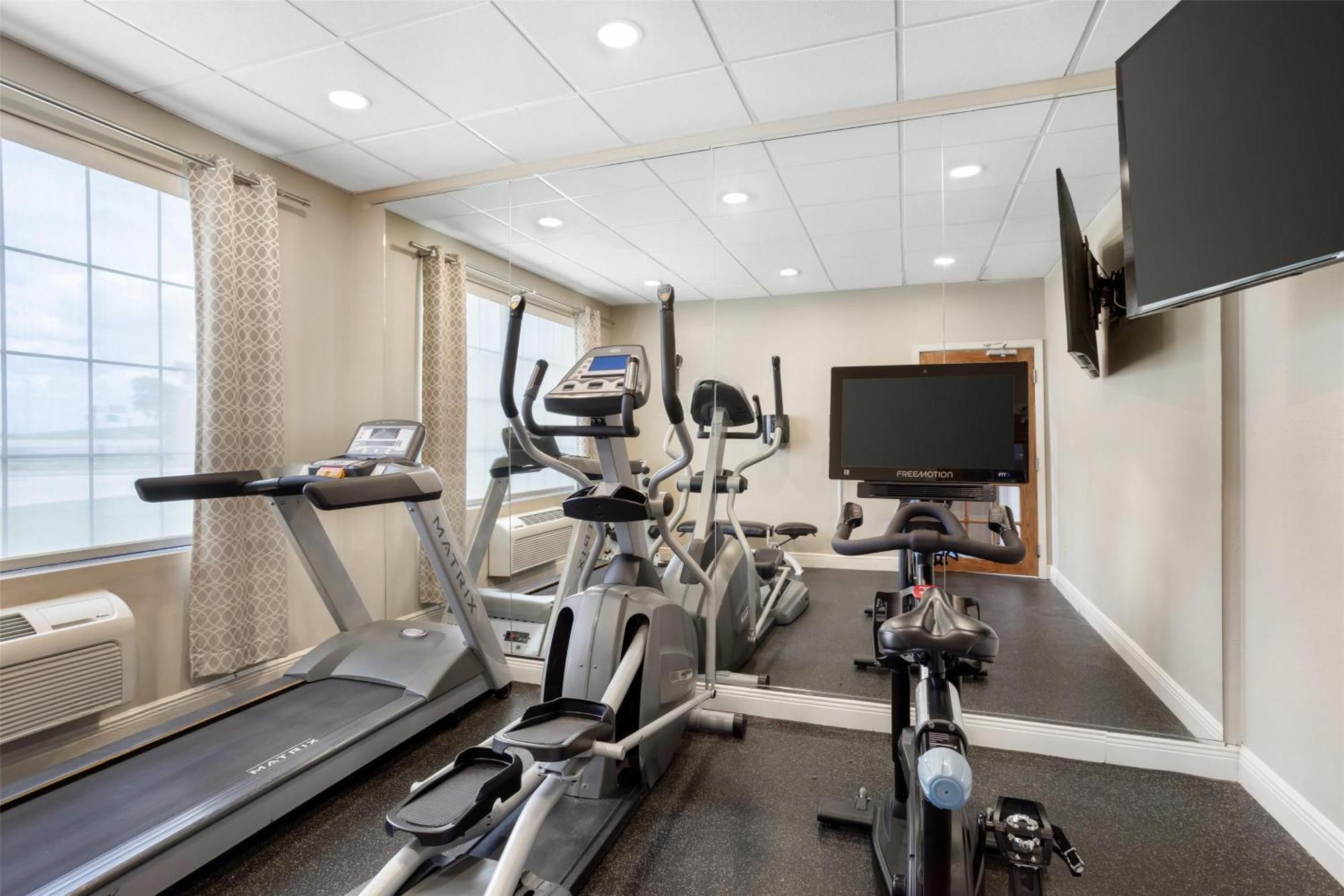 Hotel Western Executive & 3*