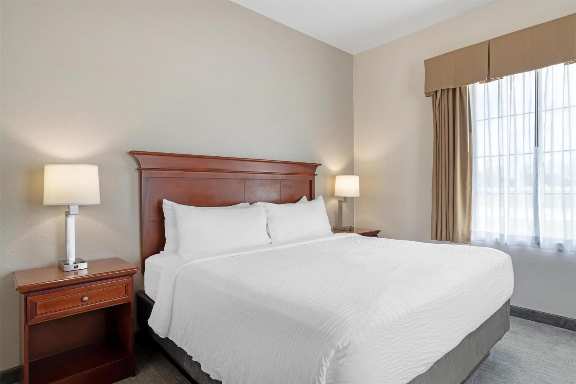 Hotel Western Executive & Sulphur