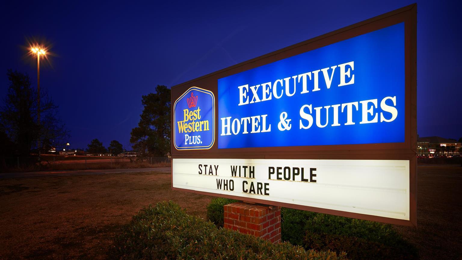 Hotel Western Executive & Sulphur